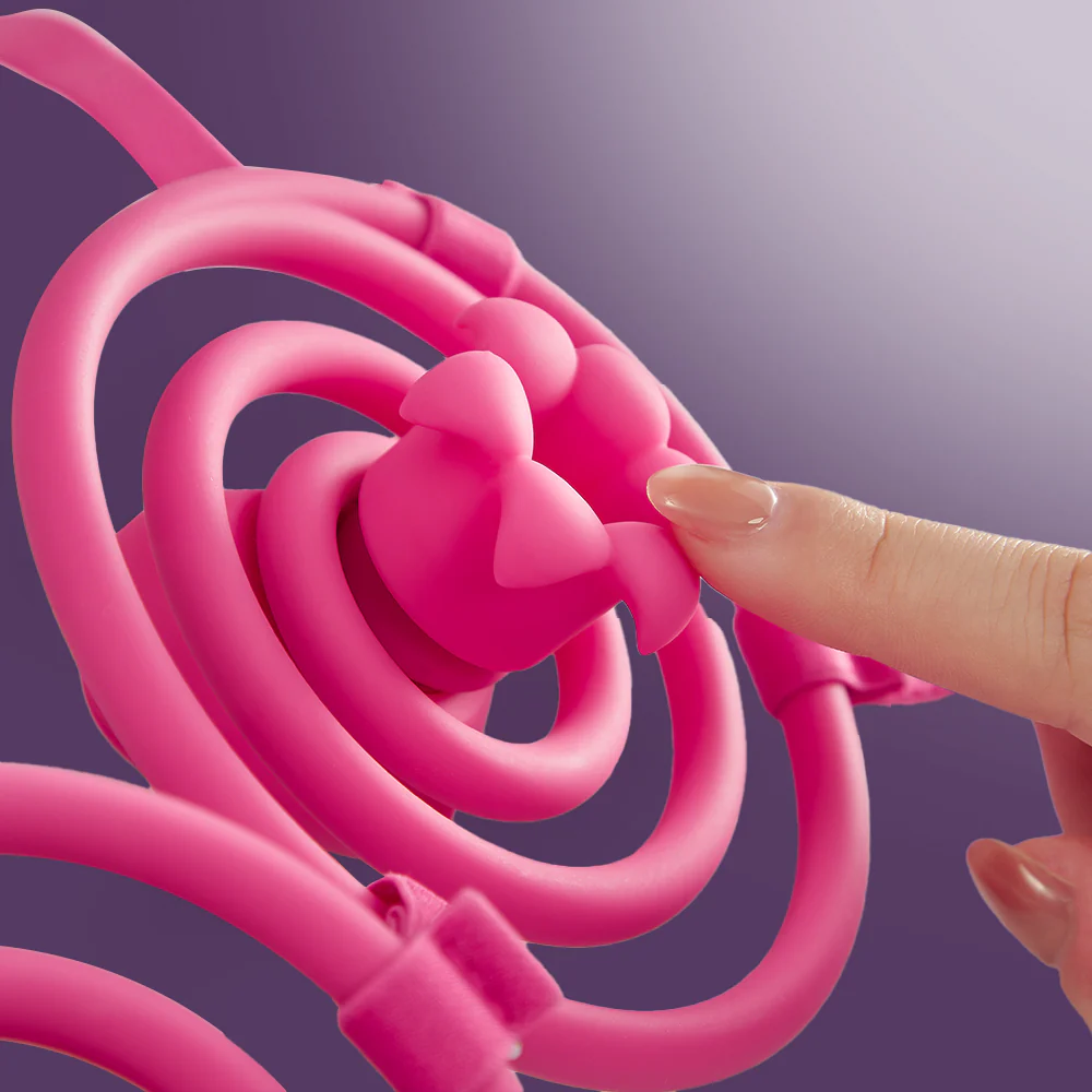 VVD Vkini – Hands-Free Nipple Vibrator with 2 Magnetic Attachments and Adjustable Shoulder Straps - Image 5